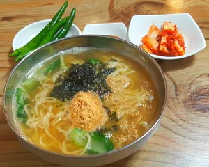ヨンネカルグクス