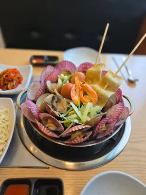 Gorae Haemul Kalguksu