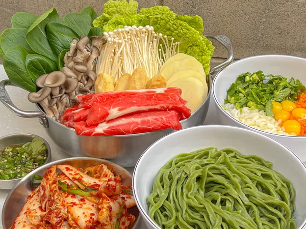 최가네샤브버섯칼국수 성수직영점 사진 5