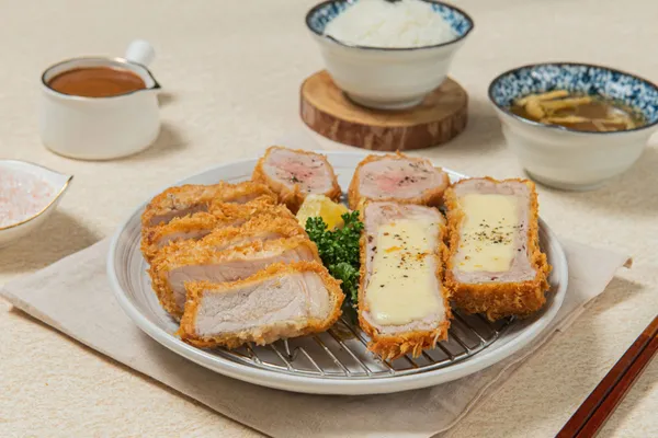 삼백돈돈가츠 안산고잔점 사진 4