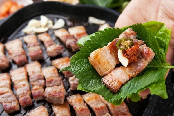 콩가루생삼겹살 사진 3