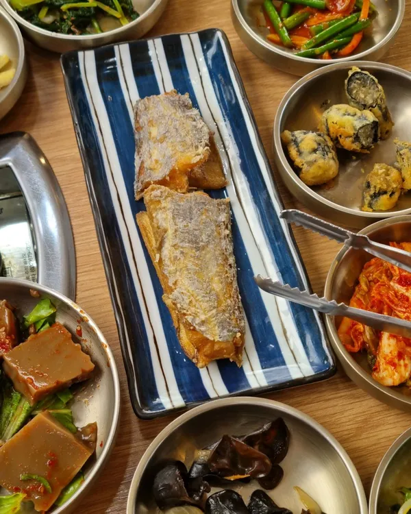 돈다발기사식당