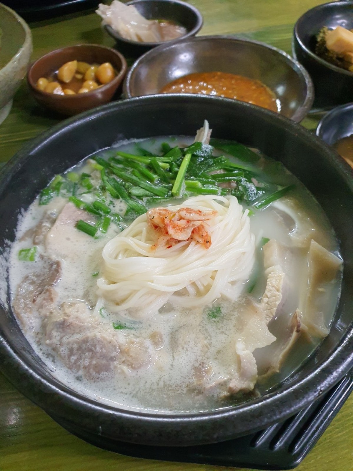 고향역 금능협재본점 사진 5
