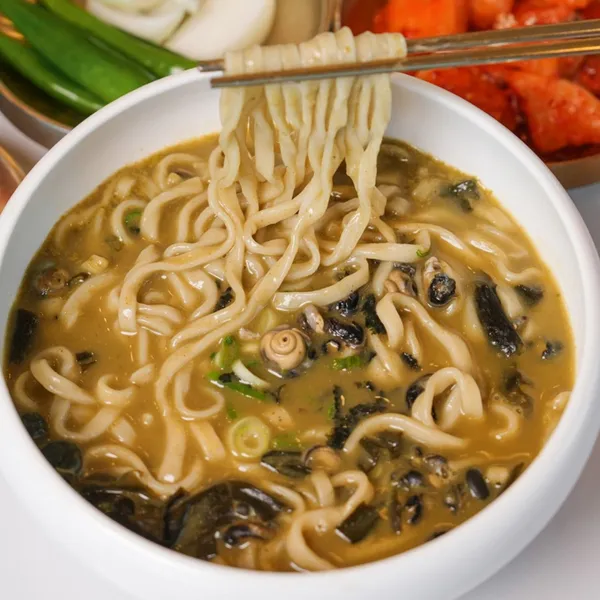 제주보말 메밀칼국수 수평선본점 사진 4