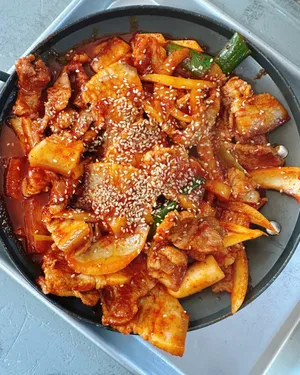 사계절민물매운탕