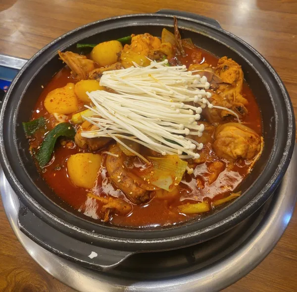 한울능이버섯백숙 사진 4