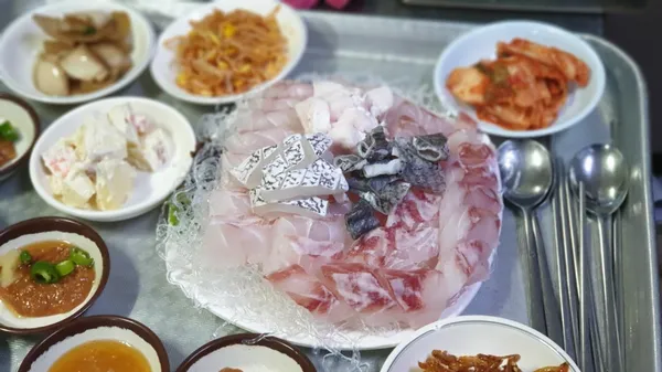 덕적식당 사진 2
