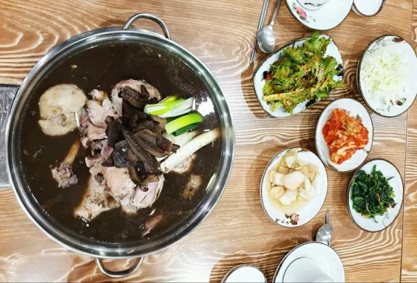 류의자능이버섯백숙전문