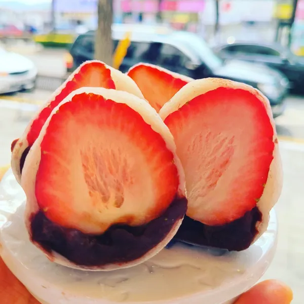 여수딸기모찌 고마리