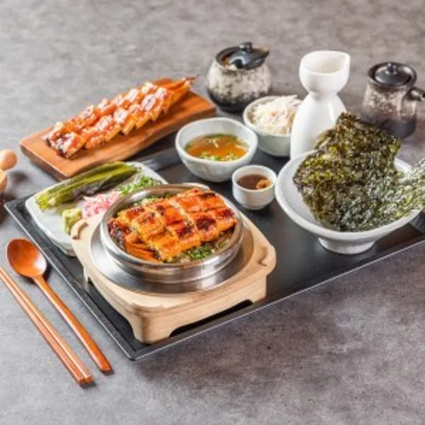 솥내음 강남 신사 가로수길점 사진 3