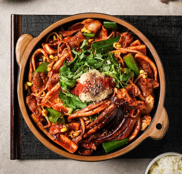 대청얼큰오징어찌개 봉명점 사진 3
