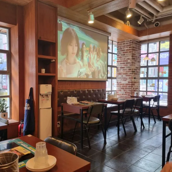 청년다방 서현로데오점 사진 5