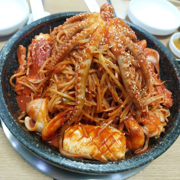 돌솟해물뼈찜 사상본점 사진 2