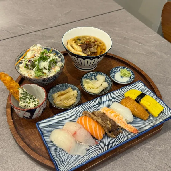 백초밥 대연점 사진 2