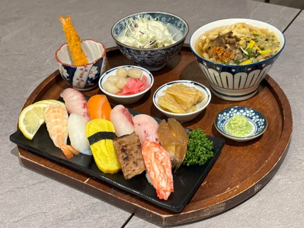 백초밥 대연점 사진 3
