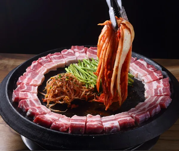 할매솥뚜껑삼겹살 예술회관점 사진 3