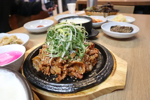 수리산두꺼비 본점 사진 2