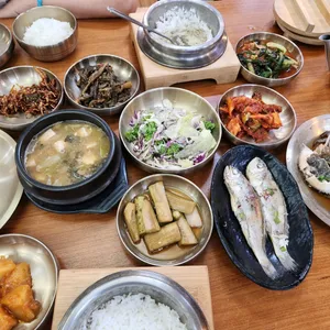 Jeonju Bonga Yeongyang Dolsotbap