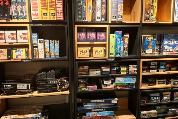 Board Game Cafe Red Button Gwangju Sangmu, photo 3
