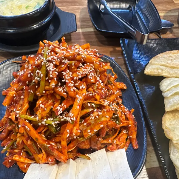 동아무침회