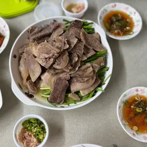 할머니장터국밥