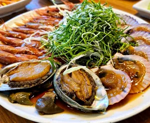삼고정문