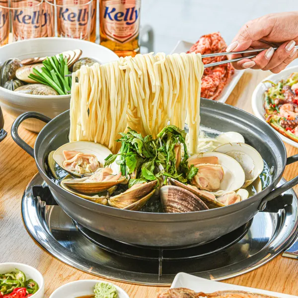 영통백합칼국수 광교점 사진 2