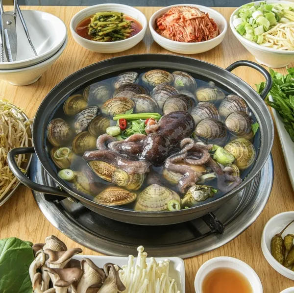 영통백합칼국수 광교점 사진 5