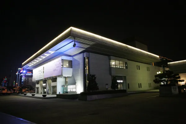 경기아트센터 사진 2