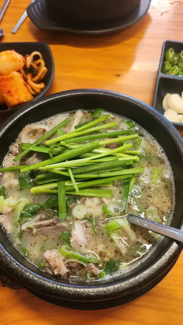 본가마순대국 잠원점