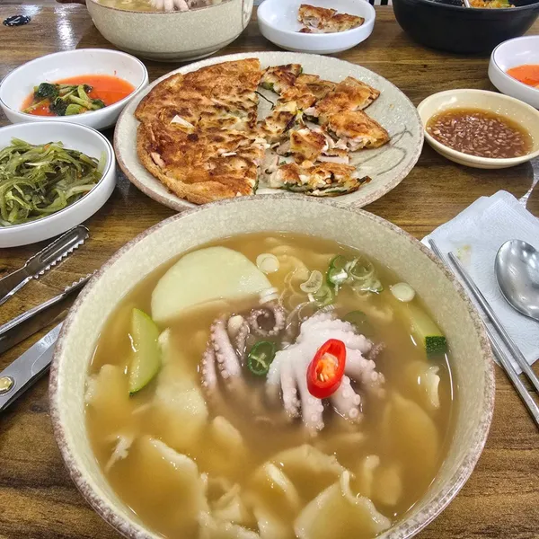 팔미낙지한마리수제비 성산점 사진 3