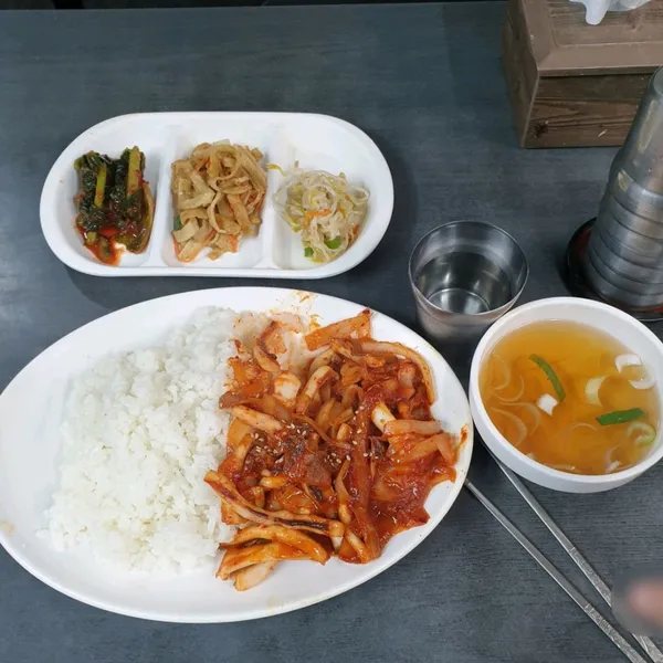 신촌잔치국수 사진 2