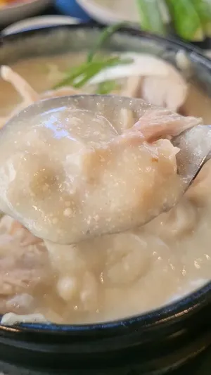 イェダムサムゲタン ヨンス店