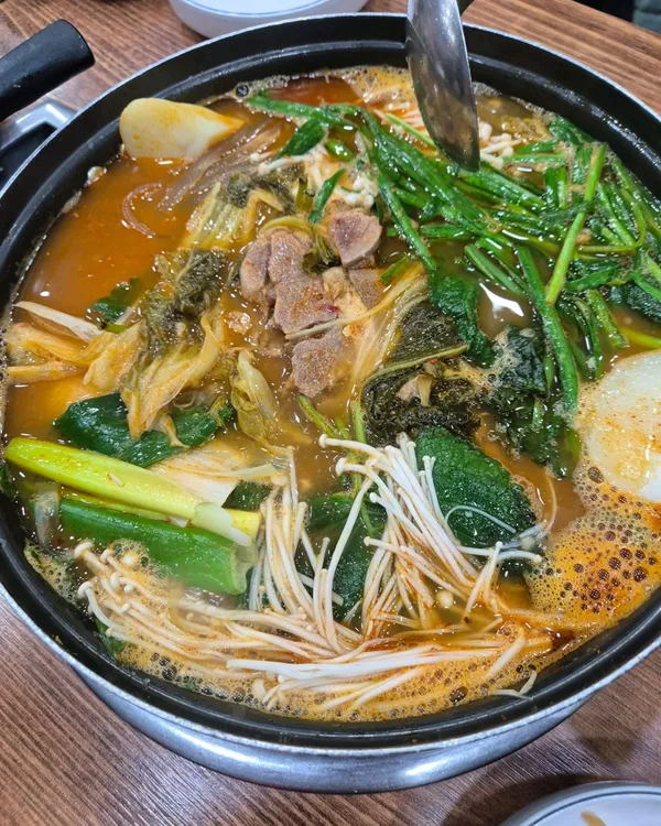 원당감자탕 충무로점 사진 5