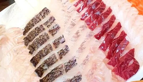 강릉 중앙시장 횟집 파란간판집 사진 2