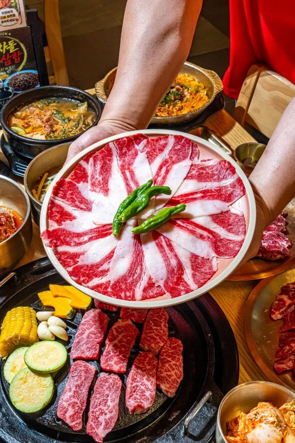 숯불차돌삼합 곰살이네 사진 2