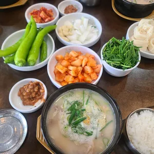 Tamnaneun 24si Sundaegukbap
