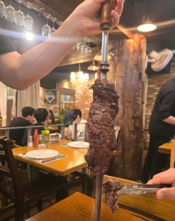 이빠네마그릴 홍대점 사진 2
