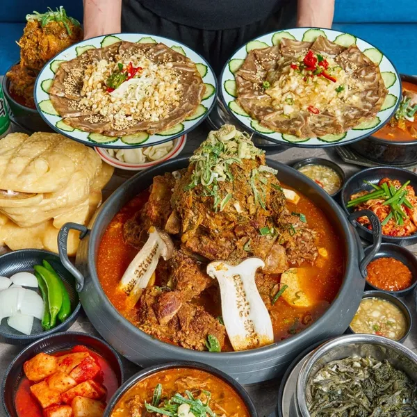 뼈대있는해장국 주촌점 사진 4