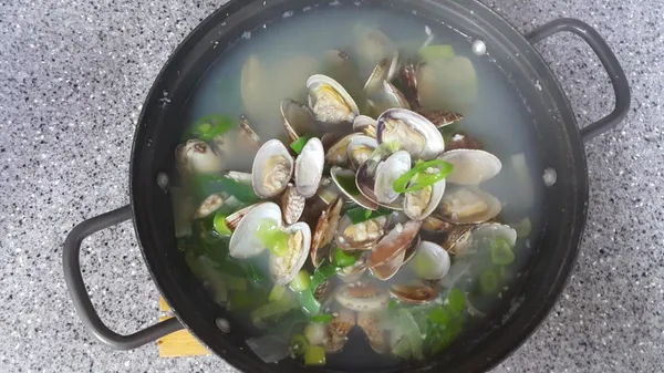 이츠 바지락칼국수 사진 2