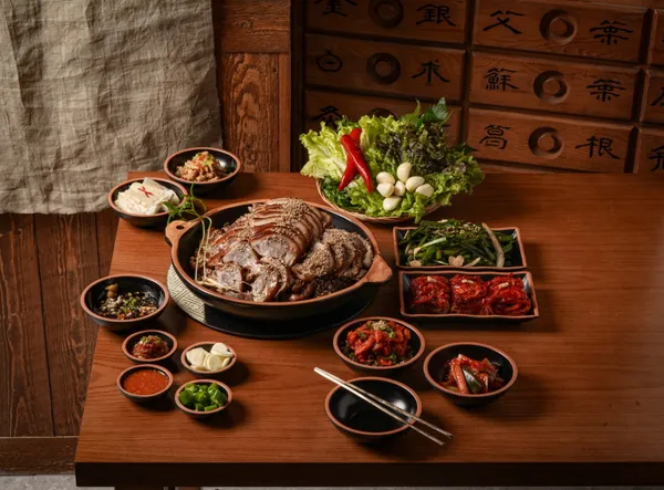 럭키족발 대전봉명점 사진 5