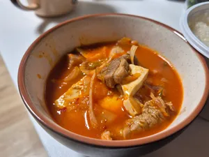 トゥママシクタク