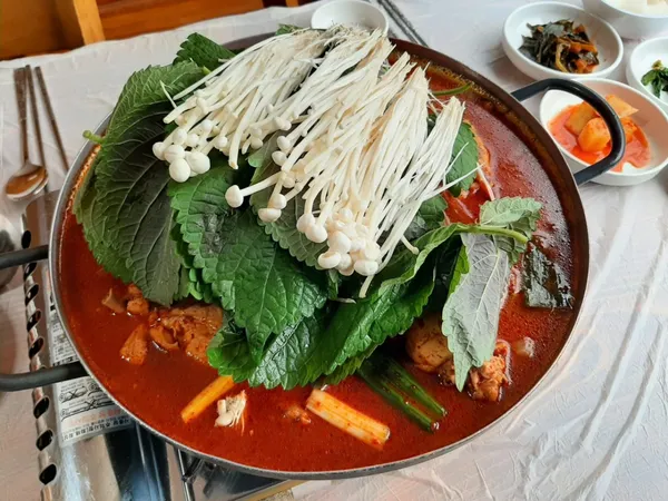 Gwiraejeong