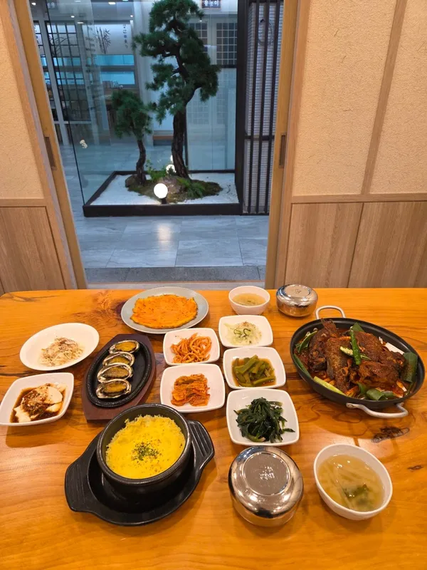 성산포수협 활어회센터の写真4