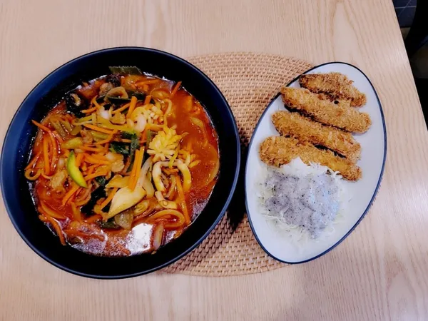 생생칼국수&돈까스 사진 5