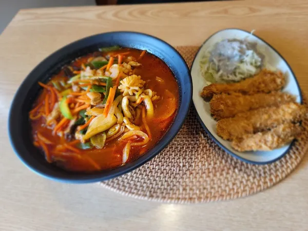 Saengsaeng Kalguksu & Donkkaseu, photo 4