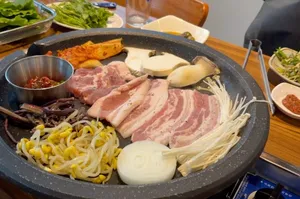 Baeksamjip