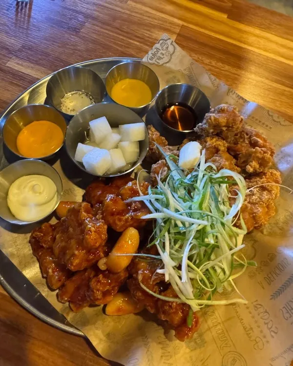 닭강정아 별관 홀