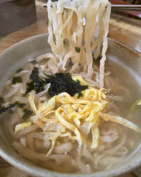 Sarangbang Son Kalguksu