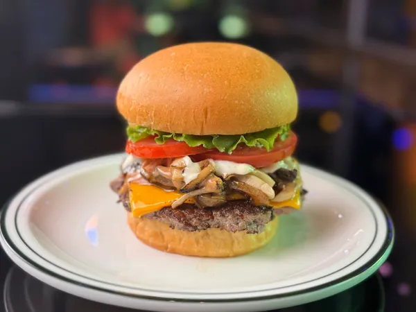 Phil & Phil Burger Gimpo, photo 5